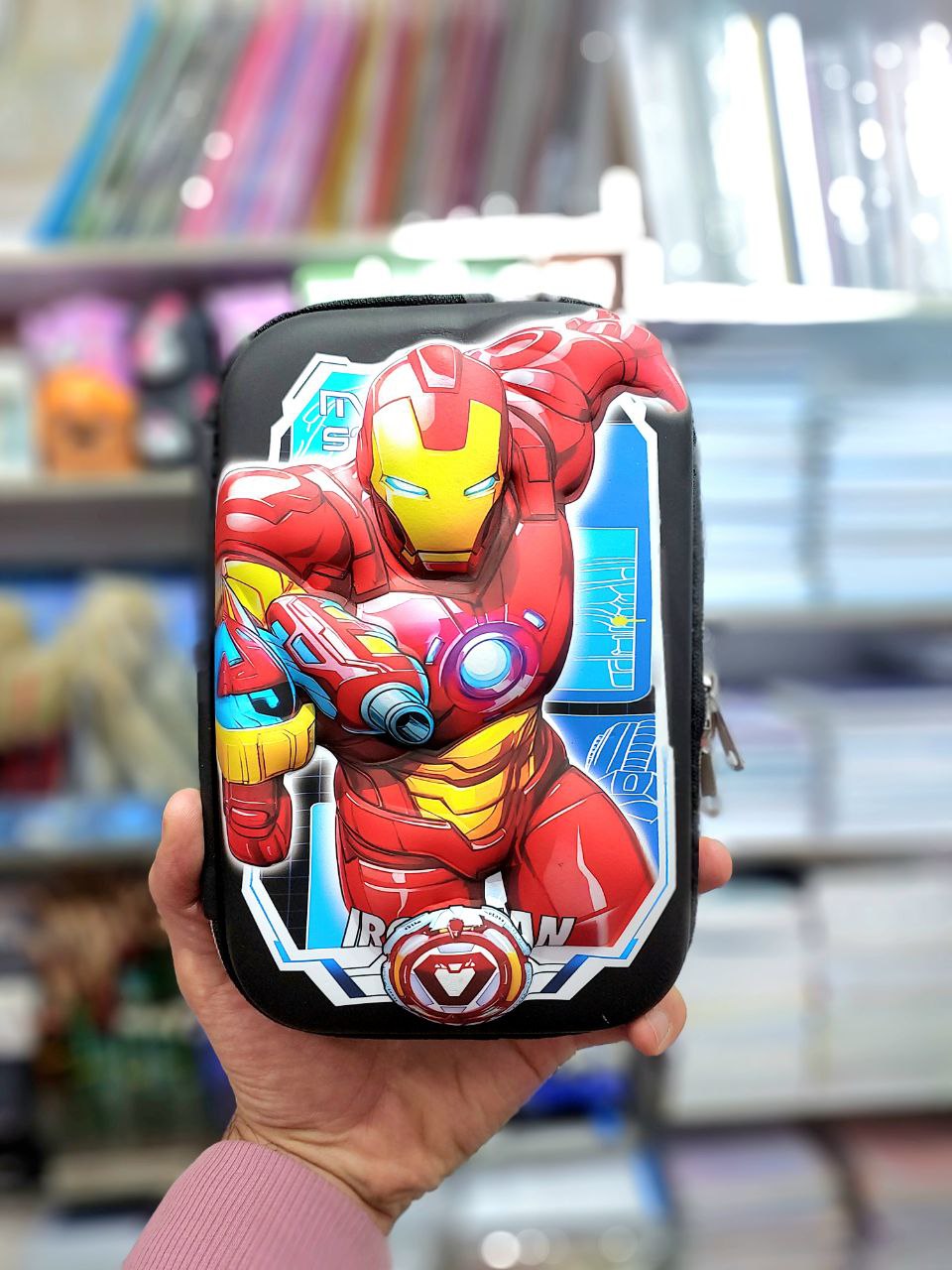 جامدادی کتابی سه بعدی بزرگ آیرون من